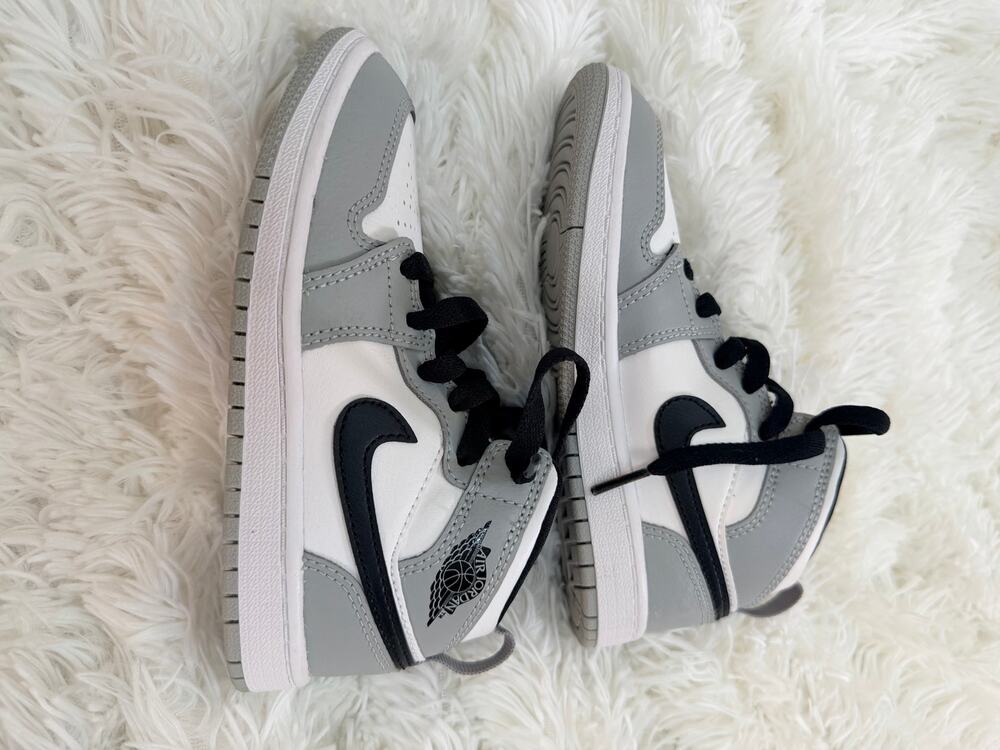 Nike Air Jordan 1 Mid in the Light Smoke Grey/Black-White , little kids 12C
